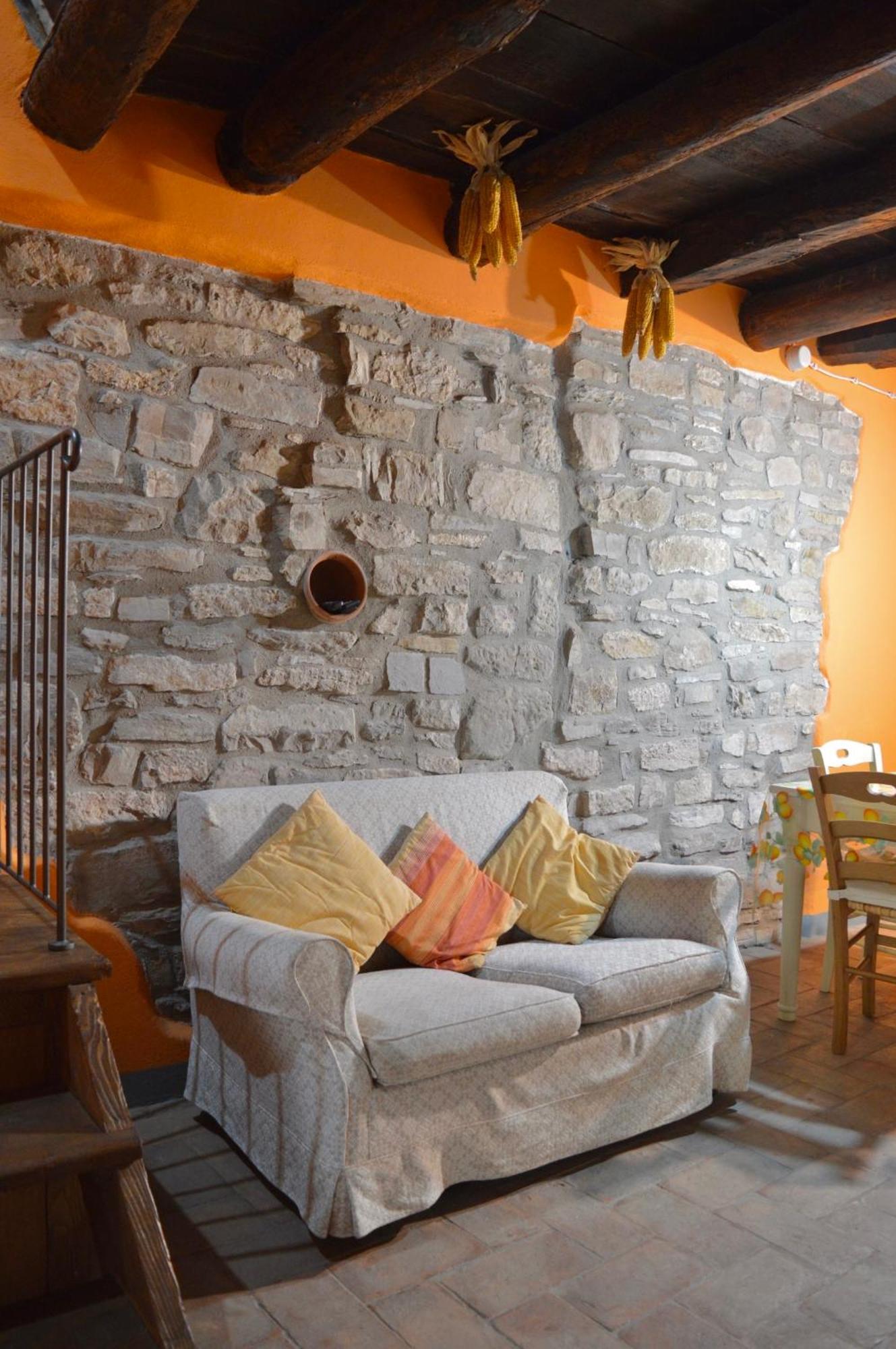 Agriturismo Vezzano 치우시 델라 베르나 외부 사진