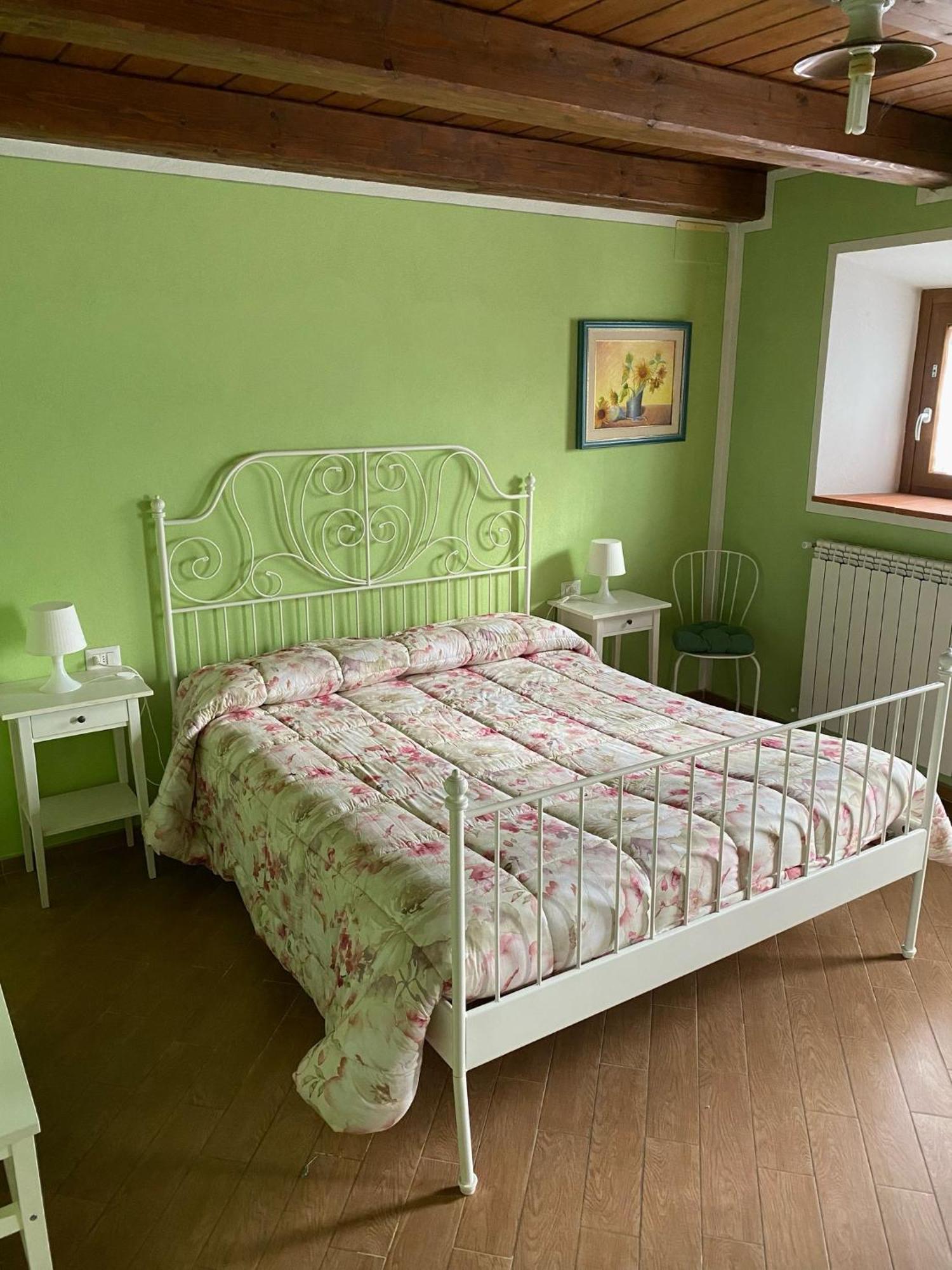 Agriturismo Vezzano 치우시 델라 베르나 외부 사진