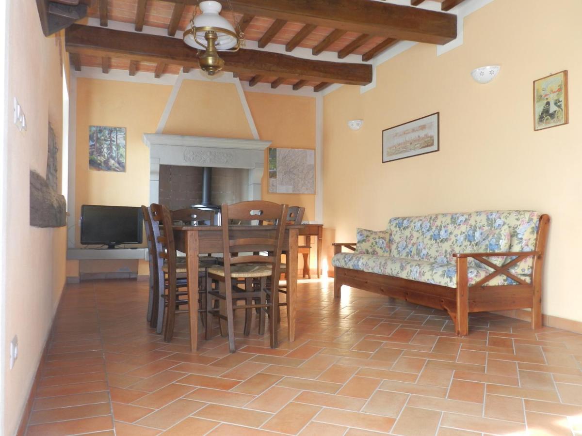 Agriturismo Vezzano 치우시 델라 베르나 외부 사진